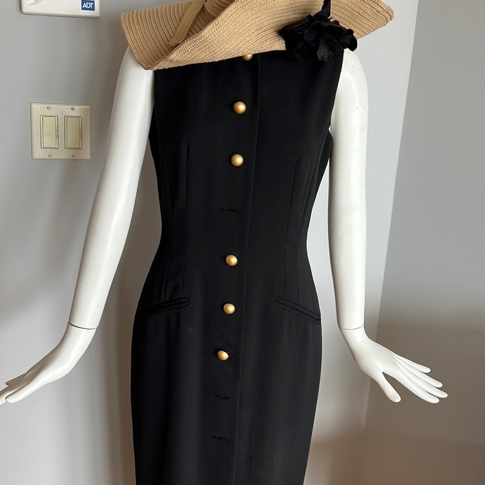 Maxi black dress. Classic